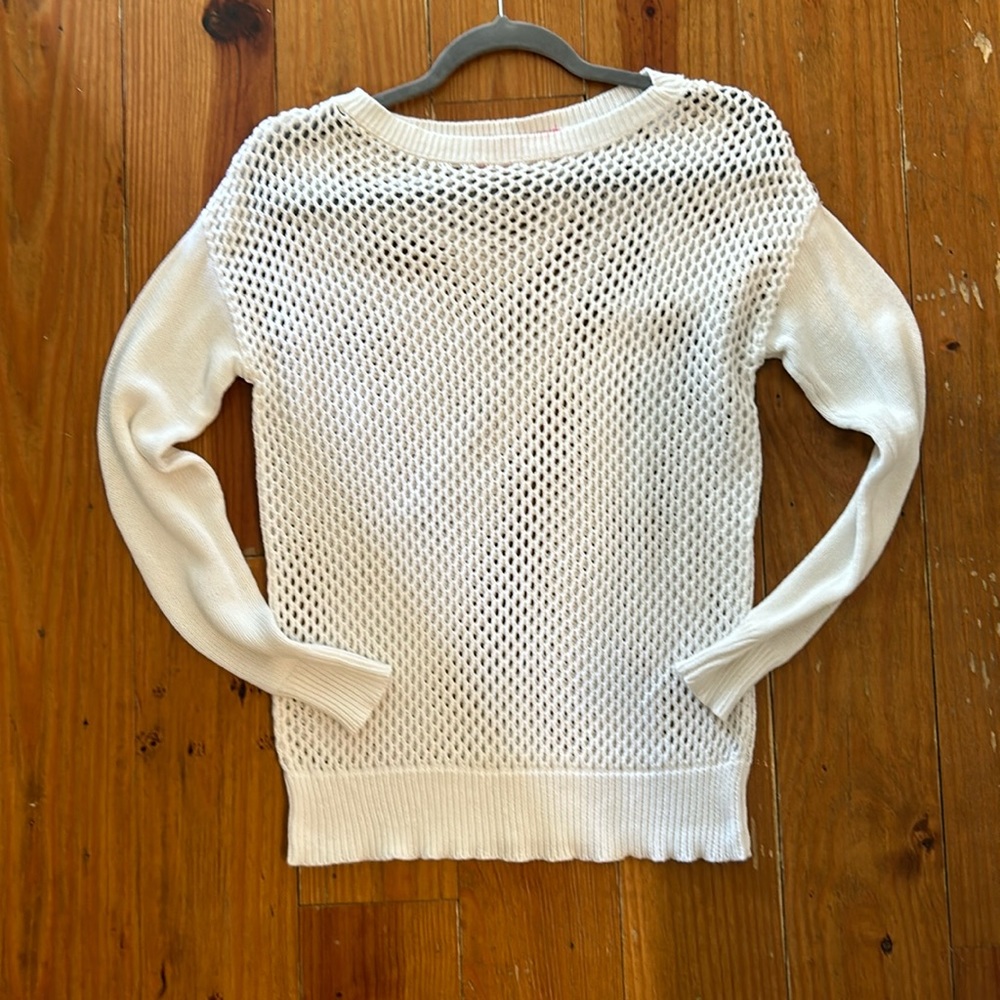 White open knit sweater with long sleeves